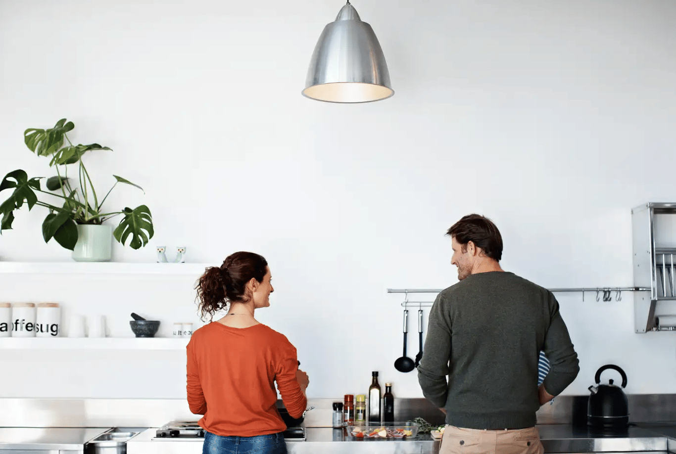 Cinch Home Warranty - Man and woman in the kitchen