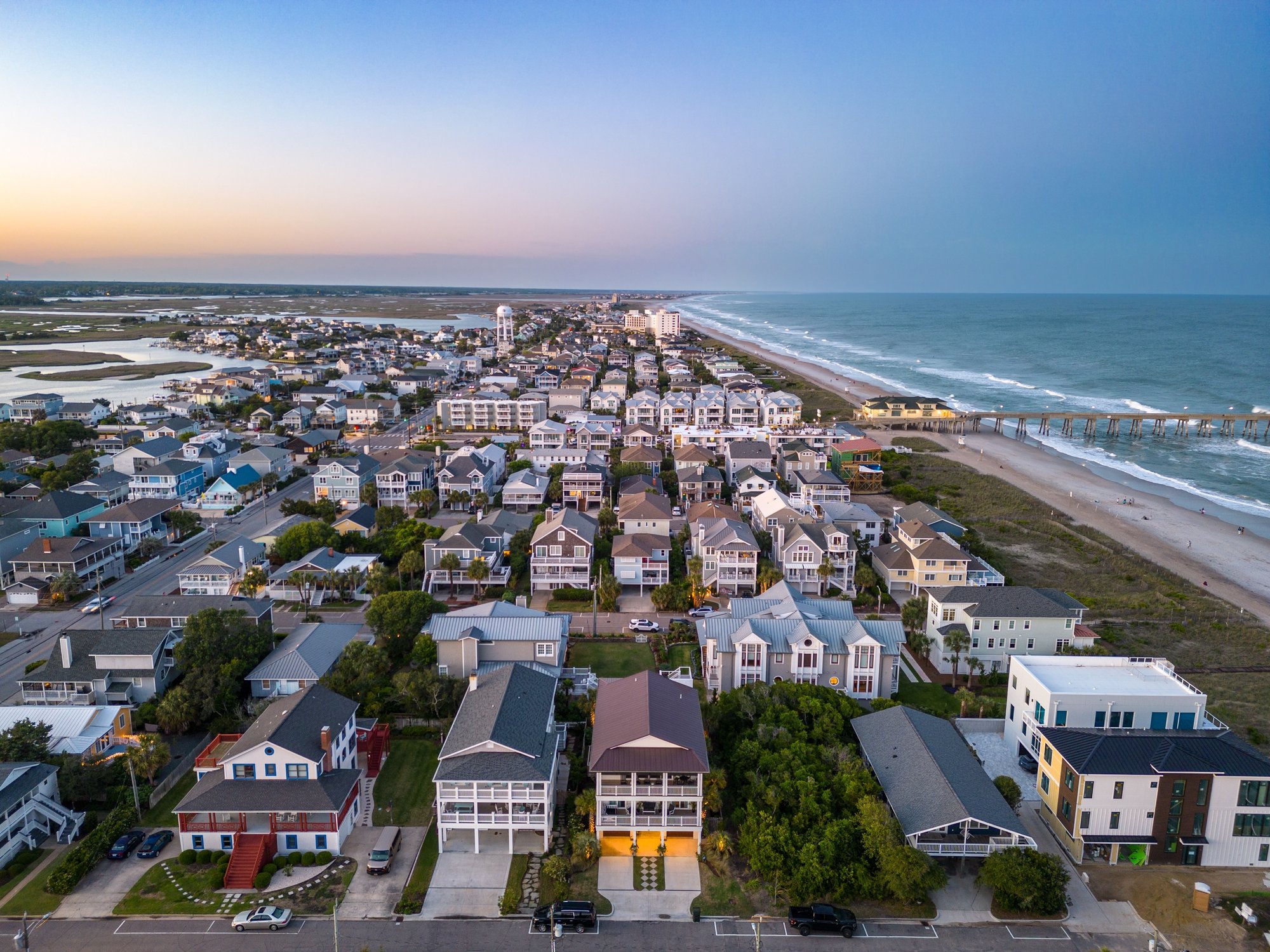 North carolina beach with houses that have a home warranty