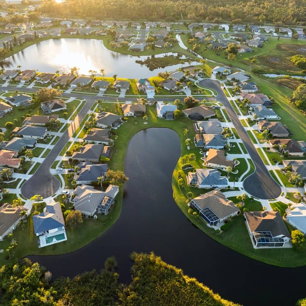 Home warranty in Florida - Above view of a beautiful neighborhood