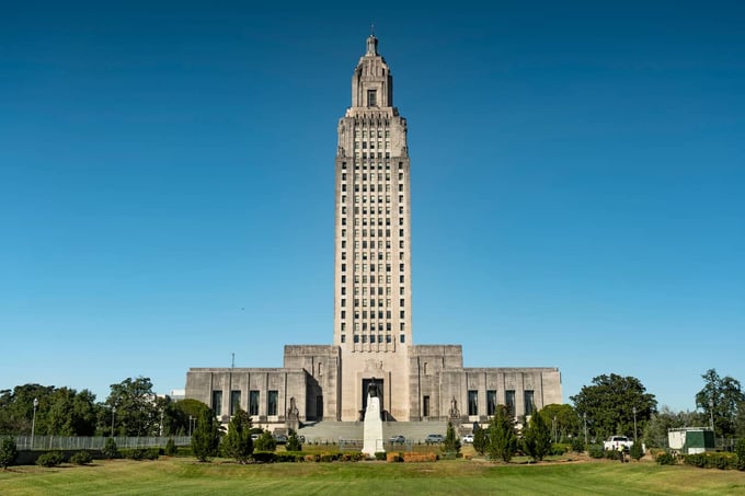 Home warranty in Louisiana - pic of a government building