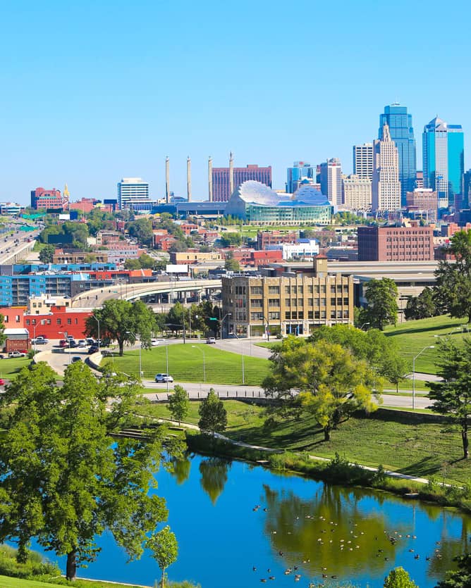 Home warranty in Missouri - aerial view of neighborhood