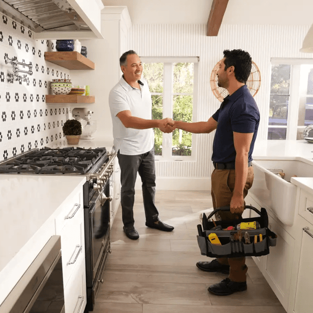 Cinch Home Warranty - Technician shaking client's hand