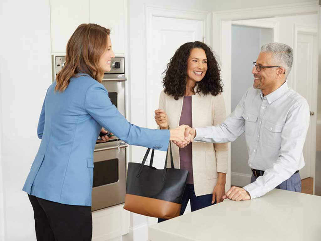 real-estate-handshake real-estate-handshake